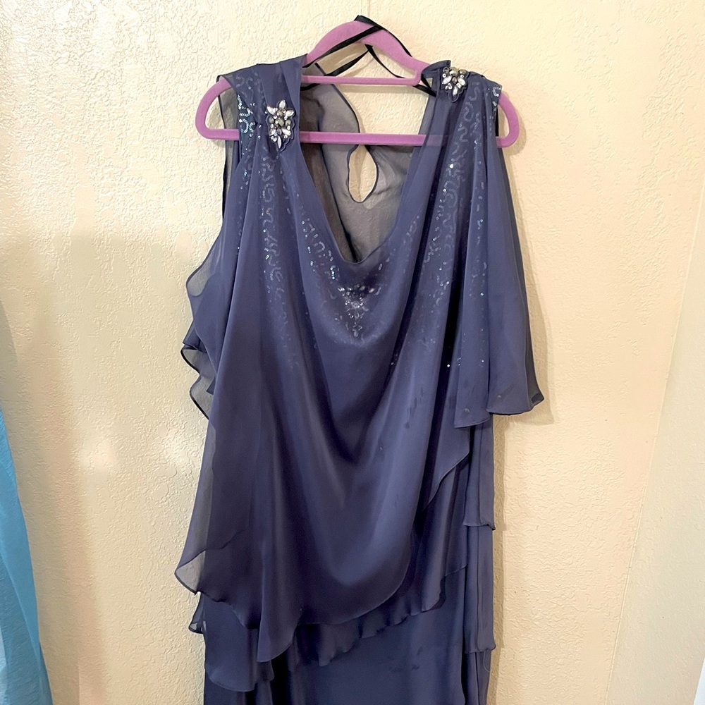 Beautiful mother of the bride dress, wore once